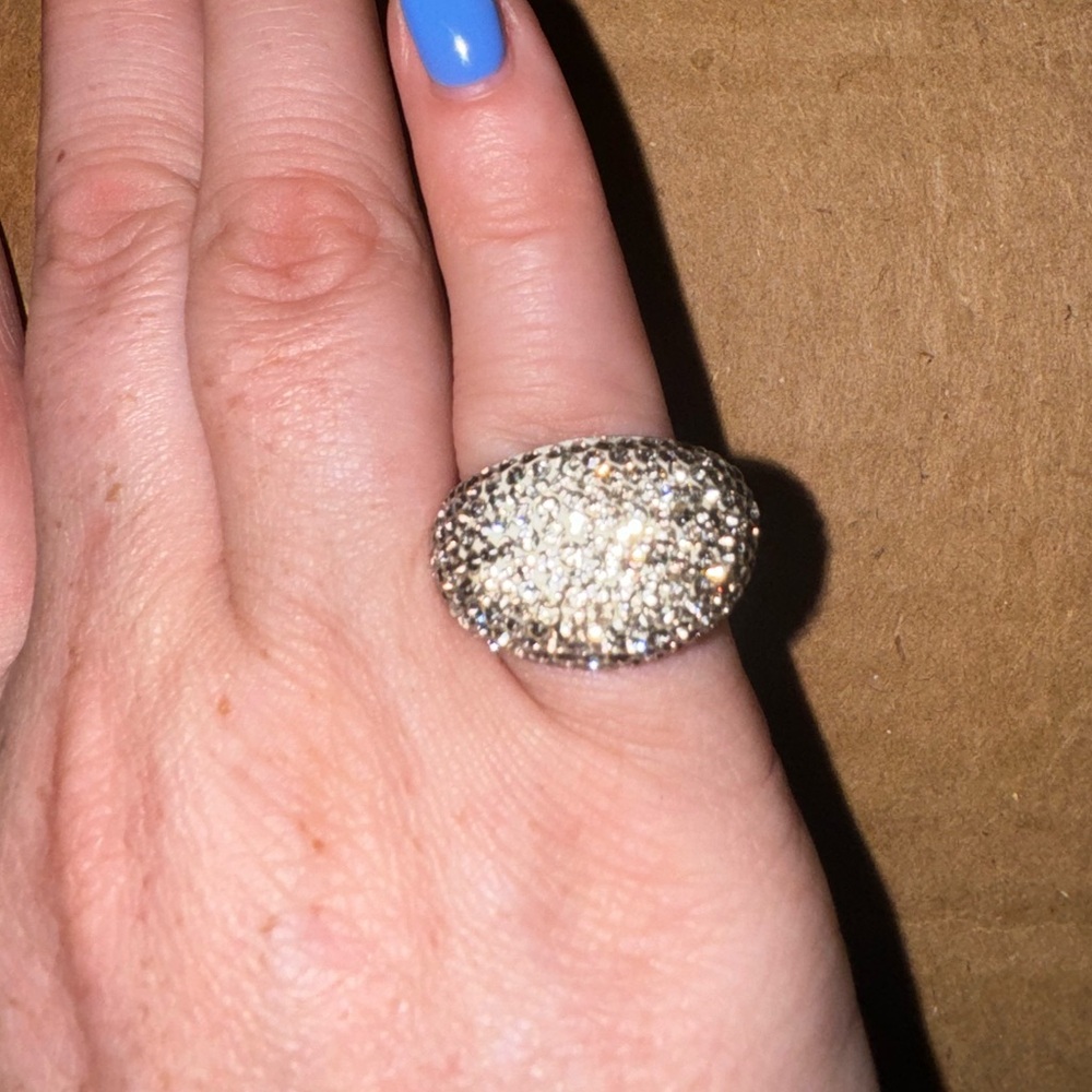 Henri Bendel Rocks Silver ring in size 6